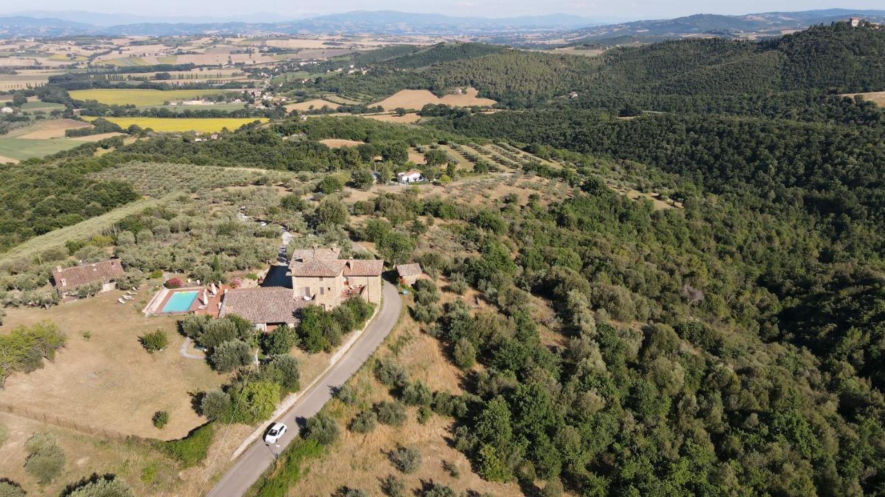 Podere Schioppello Casale Con Appartamenti Privati Cibottola エクステリア 写真